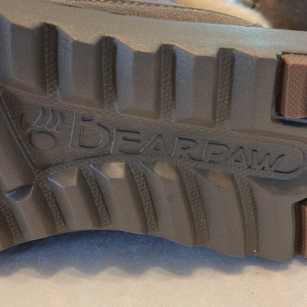 BEARPAW Cozy Brown Shearling-Lined Boots - Picture 7 of 7